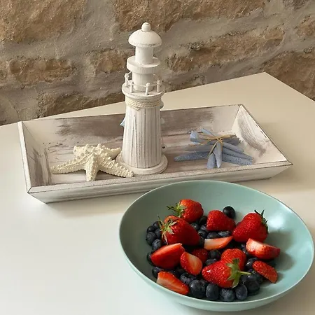 Leut & Lanterna * ヴィス