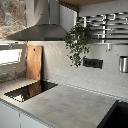 Leut & Lanterna * ヴィス