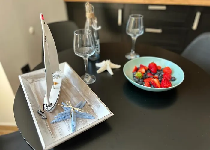 Leut & Lanterna Apartman Vis