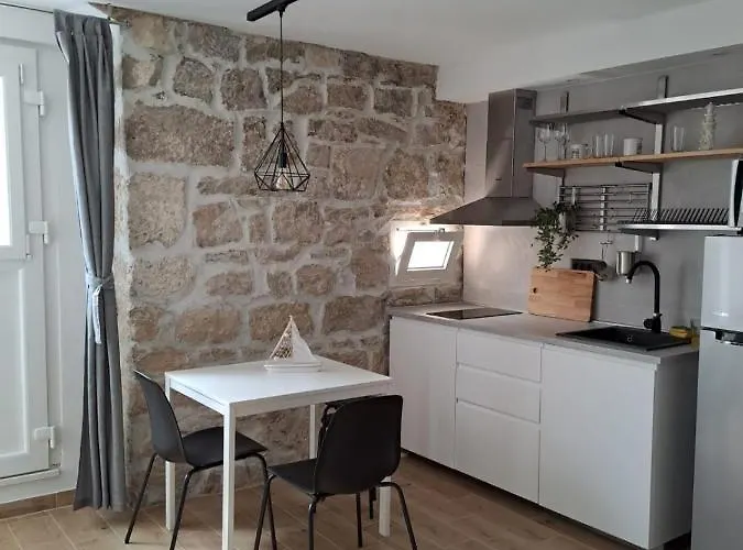Apartman Leut & Lanterna Vis