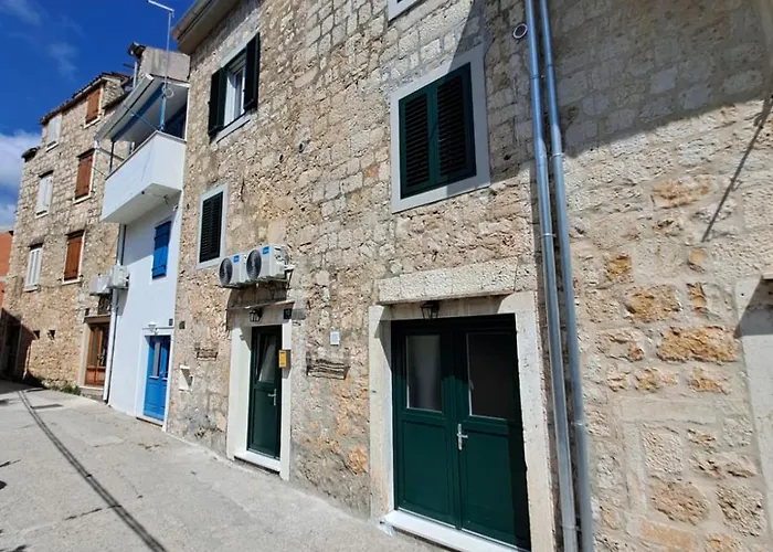 Leut & Lanterna Lejlighed *