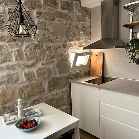Leut & Lanterna Апартаменты